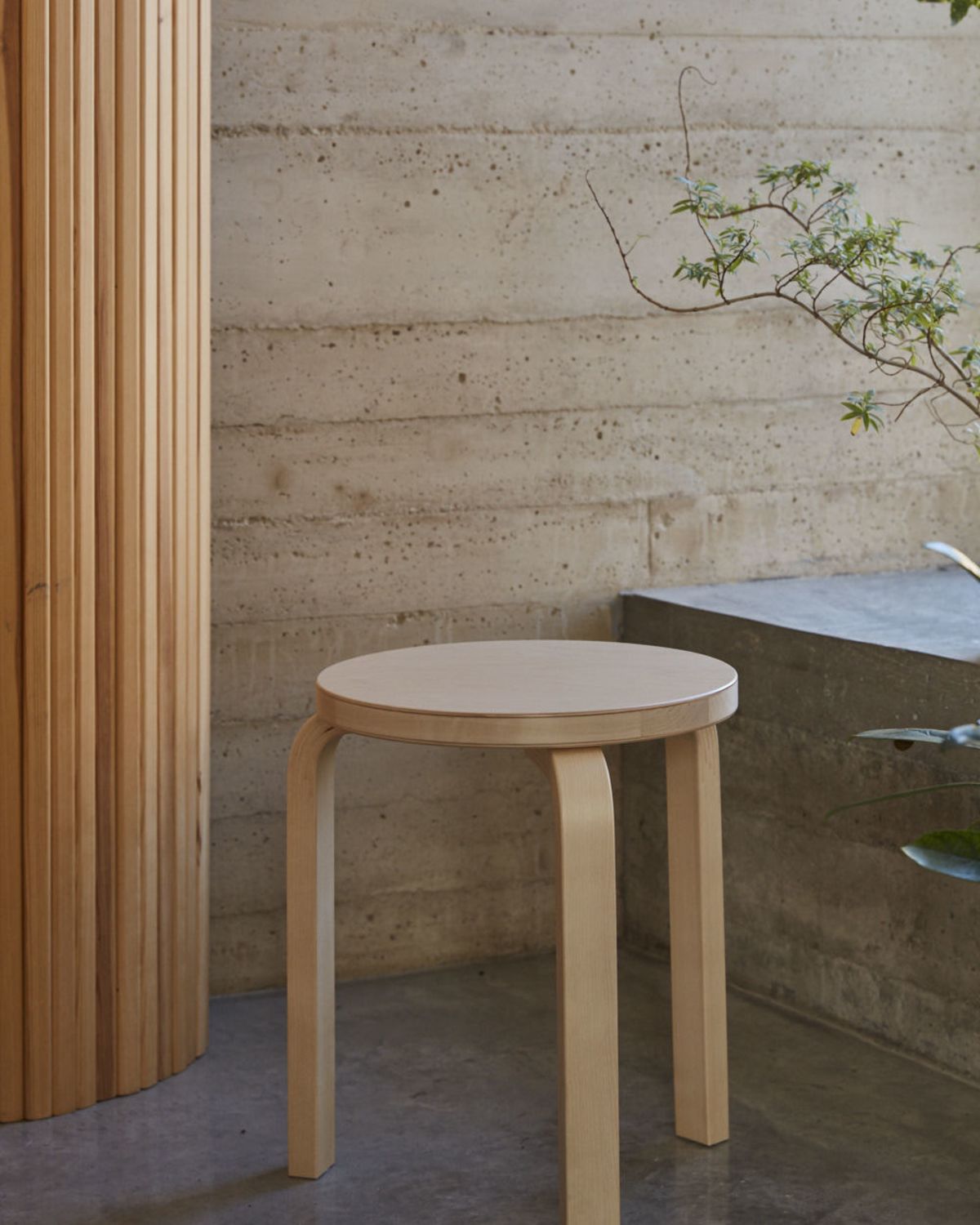 Stool 60 在室内的使用场景